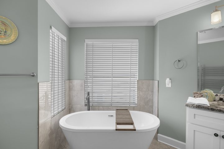 Soaking tub in the primary bath